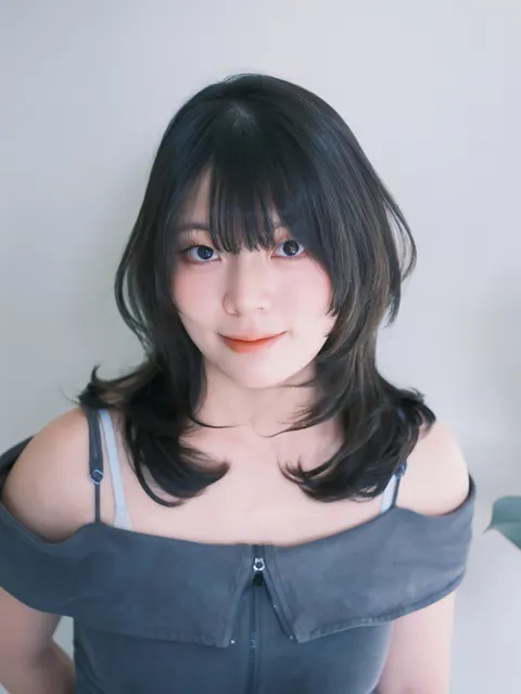 韓系層次輕羽燙作品參考，設計師 Johnson強森