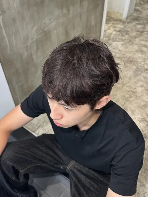 韓系男生燙髮作品參考，設計師 Welltin鄭沁