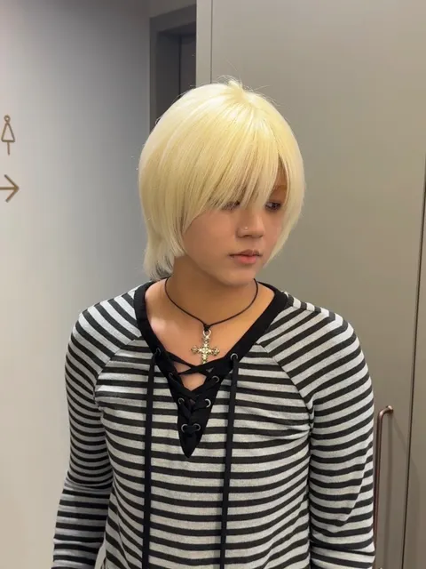 白金色🌟作品參考，設計師 Nita妮塔