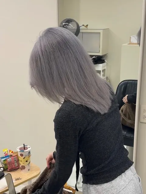 灰色🩶作品參考，設計師 Nita妮塔