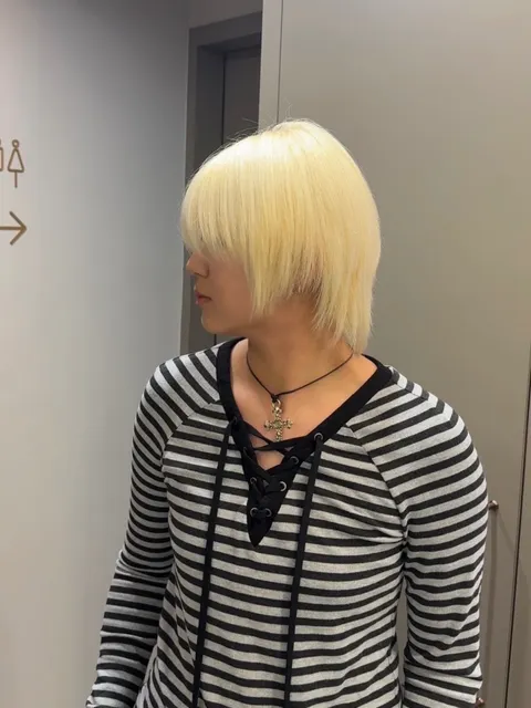 白金色🌟作品參考，設計師 Nita妮塔
