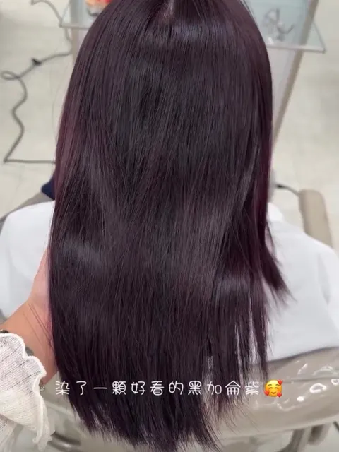 顯白霧感髮色作品參考，設計師 Leni