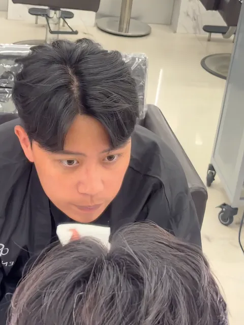 韓系髮型：氣墊燙作品參考，設計師 Enn