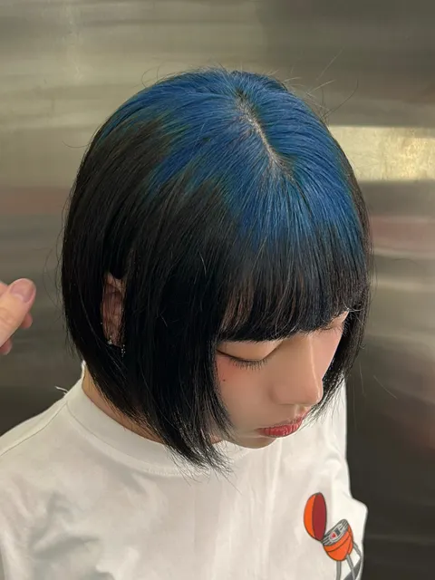 區塊漂染作品參考，設計師 余綵芝