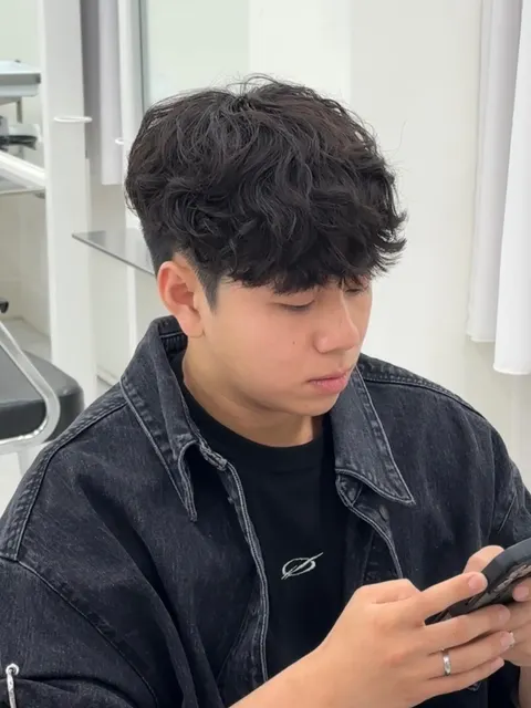 萊斯利卷作品參考，設計師 威比