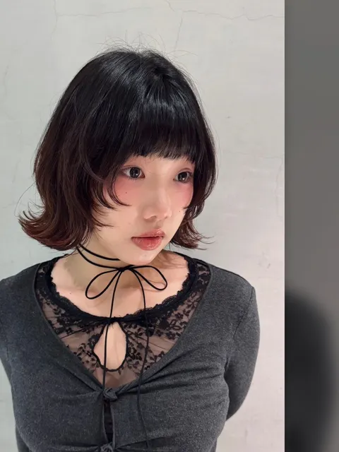 層次髮型｜外翹燙｜霧感髮色作品參考，設計師 奎茵