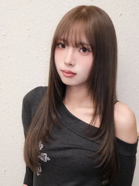 奶灰棕+層次剪作品參考，設計師 Nancy小寧