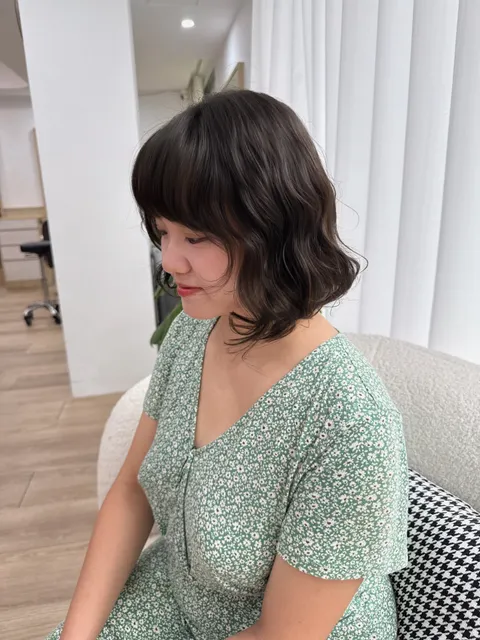 短髮燙作品參考，設計師 Coona蔻娜