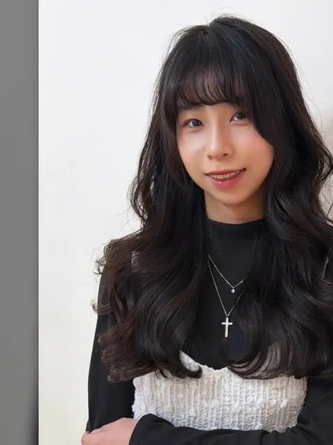 長髮波浪燙作品參考，設計師 Olly歐利