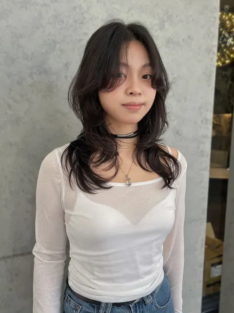 中長髮層次鎖骨燙作品參考，設計師 TT