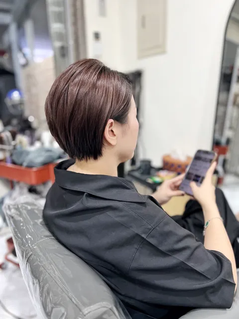 日系極簡短髮 ✨作品參考，設計師 Ecko