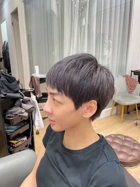 韓系層次剪裁作品參考，設計師 安雅~~Amber