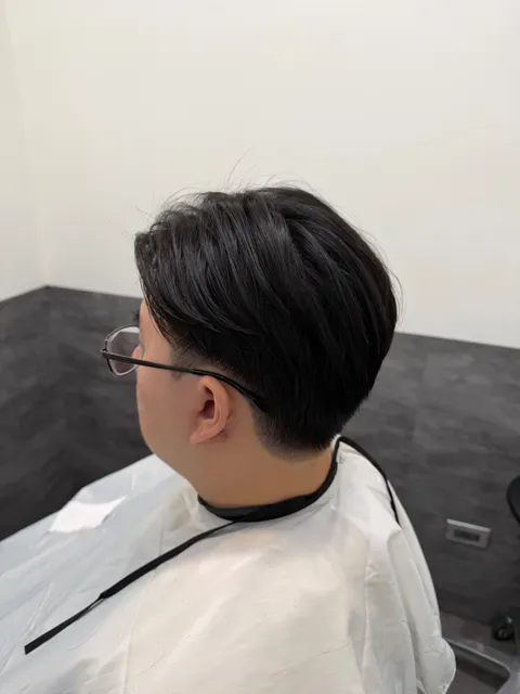韓系層次剪作品參考，設計師 Jean幸福路男友改造師｜韓系燙髮・漸層剪裁・手棒燙｜新莊・中山
