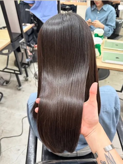 縮毛矯正燙作品參考，設計師 TUTU