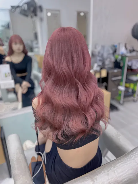 染髮&燙髮作品參考，設計師 璐娜🌟𝕃𝕦𝕟𝕒🎀 髮型設計師（渝渝）