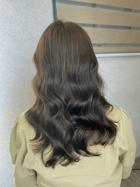 染髮&燙髮作品參考，設計師 璐娜🌟𝕃𝕦𝕟𝕒🎀 髮型設計師（渝渝）