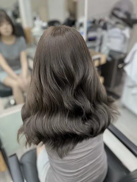 染髮&燙髮作品參考，設計師 璐娜🌟𝕃𝕦𝕟𝕒🎀 髮型設計師（渝渝）