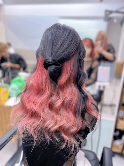 染髮&燙髮作品參考，設計師 璐娜🌟𝕃𝕦𝕟𝕒🎀 髮型設計師（渝渝）