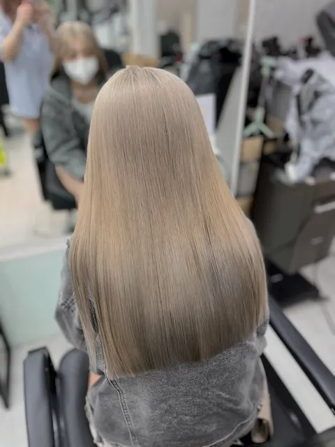 染髮&燙髮作品參考，設計師 璐娜🌟𝕃𝕦𝕟𝕒🎀 髮型設計師（渝渝）