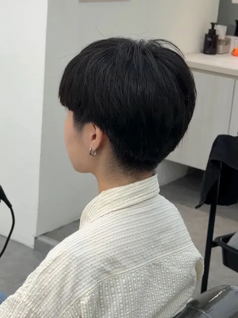 束狀紋理作品參考，設計師 Peg