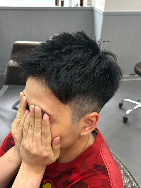 男性前刺髮型作品參考，設計師 Kala