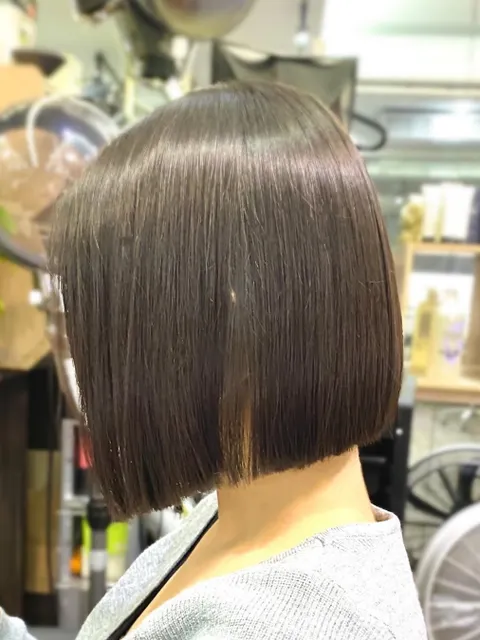 短髮髮型作品參考，設計師 Kala