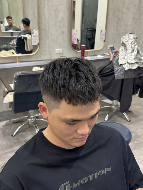 前刺作品參考，設計師 Debby