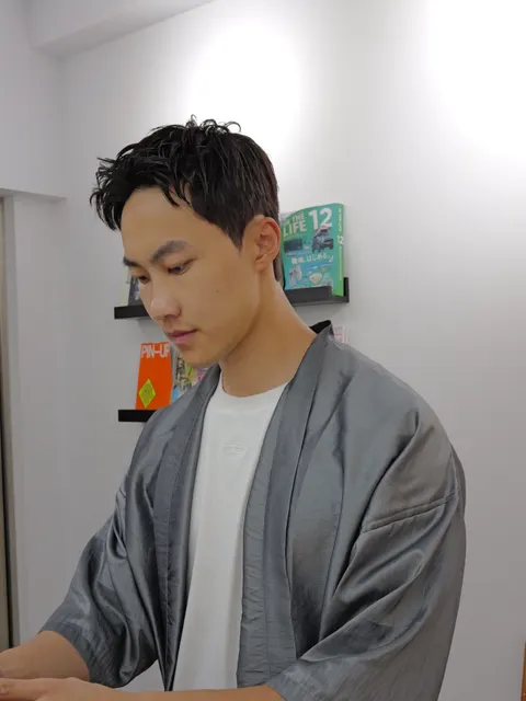 韓系風格男生短髮燙髮作品參考，設計師 Delay