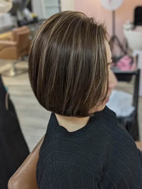 白髮共存作品參考，設計師 髮型師✂Amanda✂