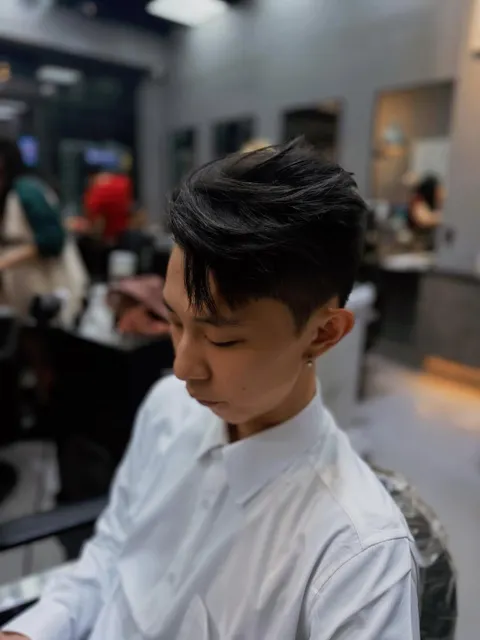 王嘉爾同款作品參考，設計師 TOP
