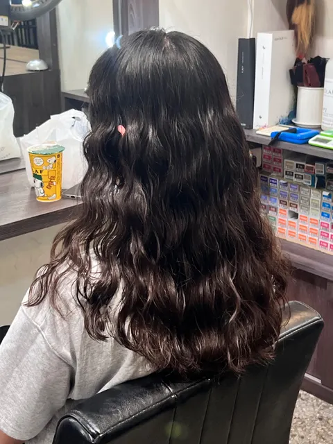 女生燙髮作品參考，設計師 凱蒂Katty