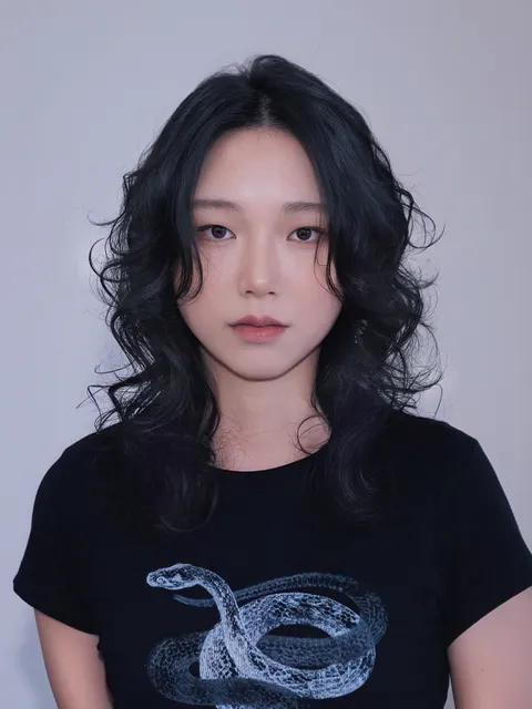 層次慵懶燙作品參考，設計師 Aria