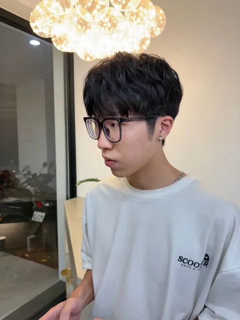 韓系剪裁 萊斯利捲作品參考，設計師 威利