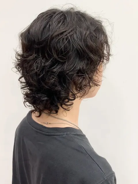 韓系中長髮捲度作品參考，設計師 Howard｜豪爾